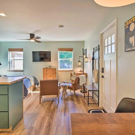 Chic Grants Pass Tiny Home About Half-Mi To Dtwn! Luaran gambar